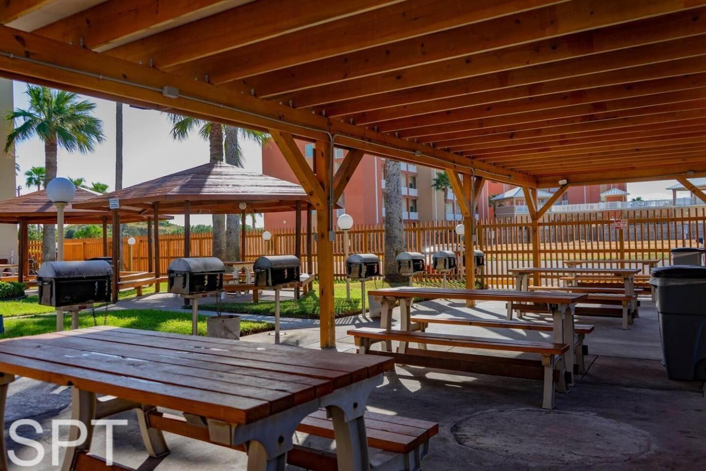Beach Access Condo With Pool, Hot Tub Area & Bbq - Gulfview I - Unit 213 South Padre Island Exterior foto