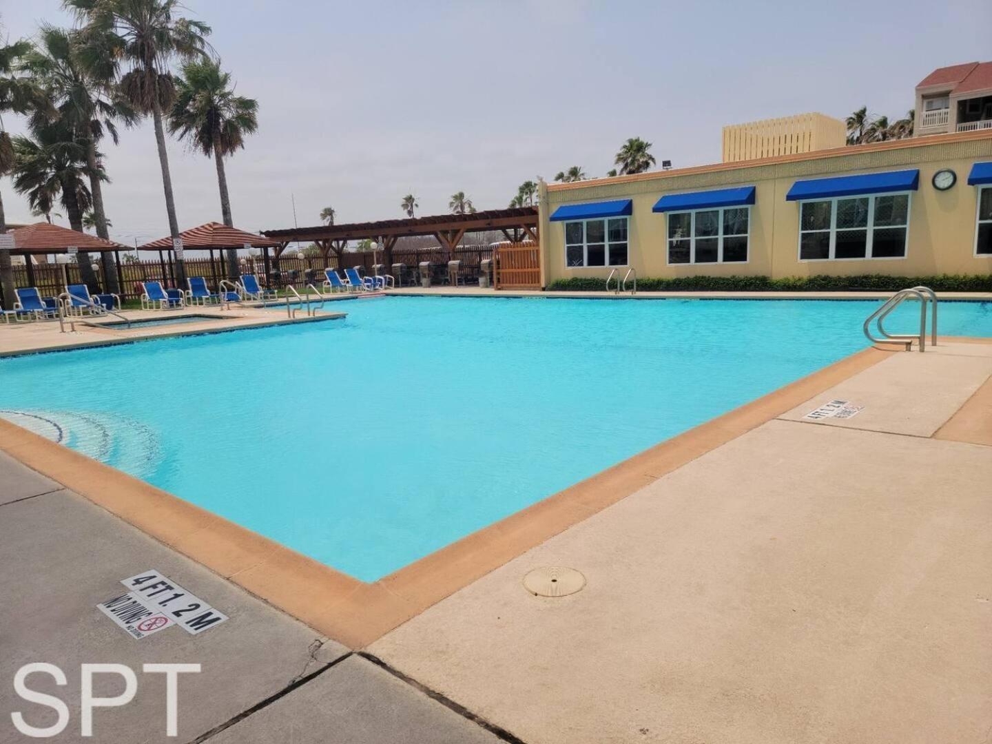 Beach Access Condo With Pool, Hot Tub Area & Bbq - Gulfview I - Unit 213 South Padre Island Exterior foto